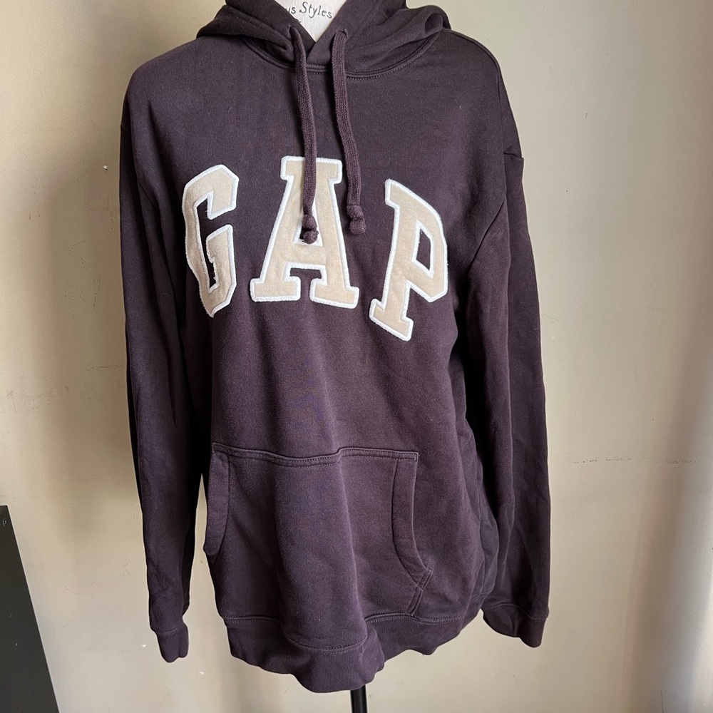 Gap hoodie medium